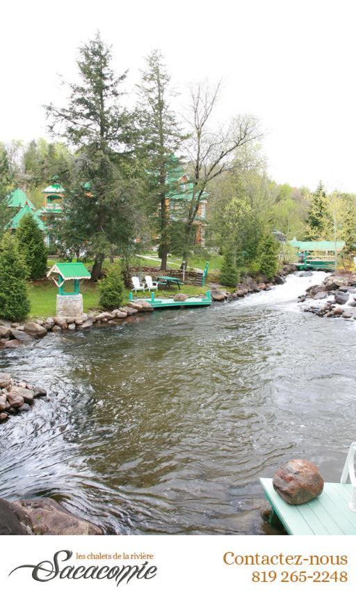 Вілла Chalets De La Riviere Sacacomie Сент-Алексі-де-Мон Екстер'єр фото
